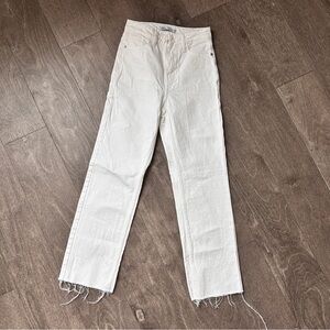 NWOT Zara White Frayed Hem Straight-Leg Jeans